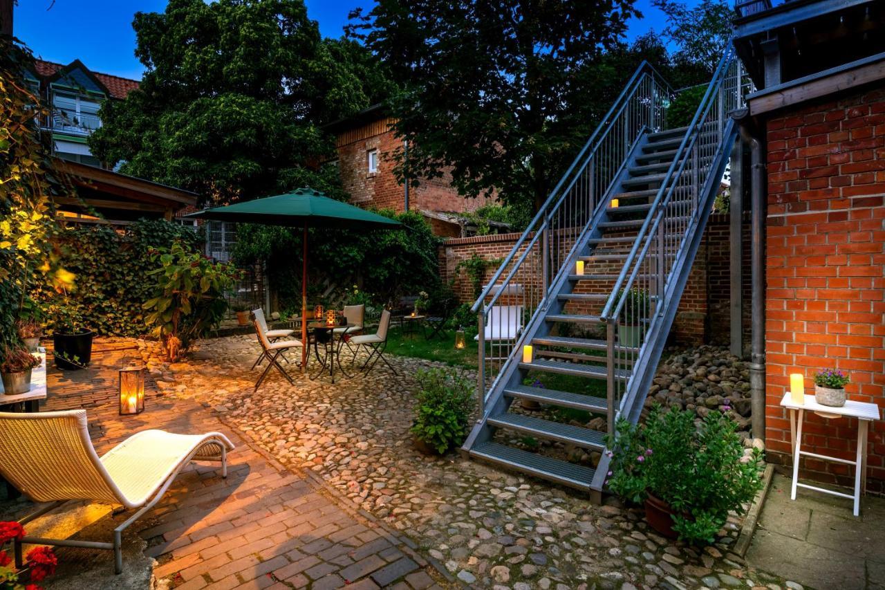 Johannis Suite - Schrangen-Suites-1389 リューネブルク エクステリア 写真
